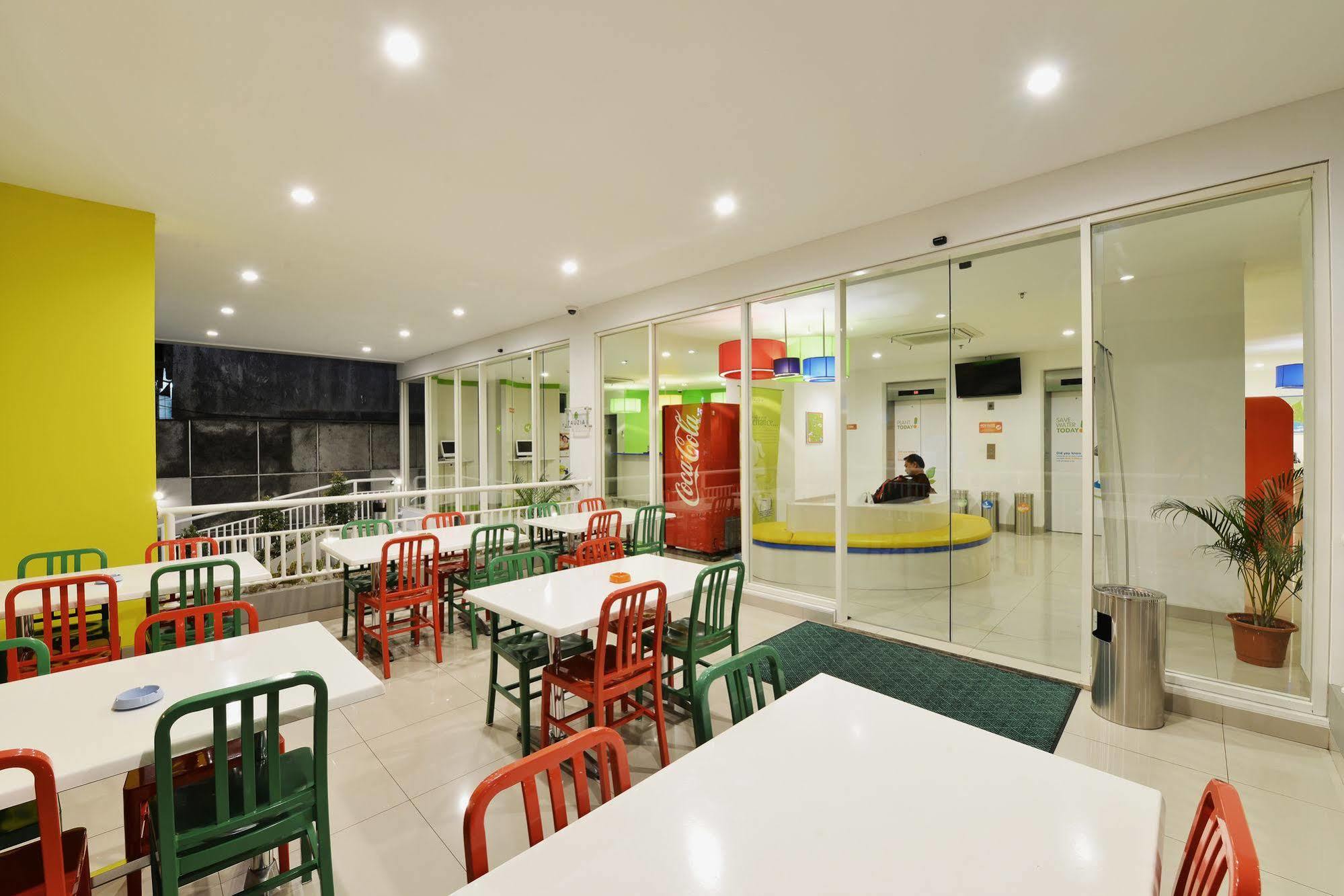 Pop! Hotel Malioboro - Yogyakarta Ngoại thất bức ảnh